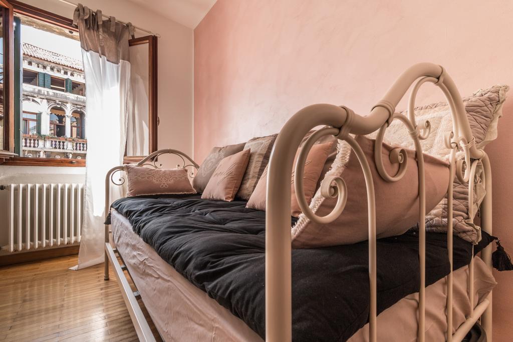 Casa Dell'Artista Apartment เวนิส ภายนอก รูปภาพ