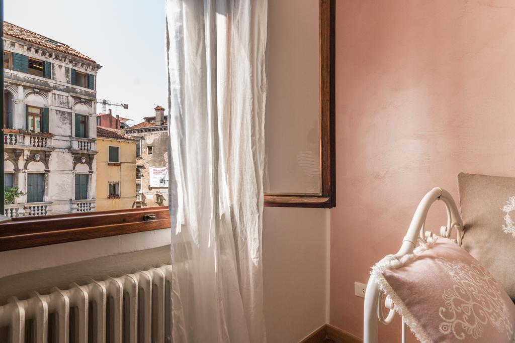 Casa Dell'Artista Apartment เวนิส ภายนอก รูปภาพ
